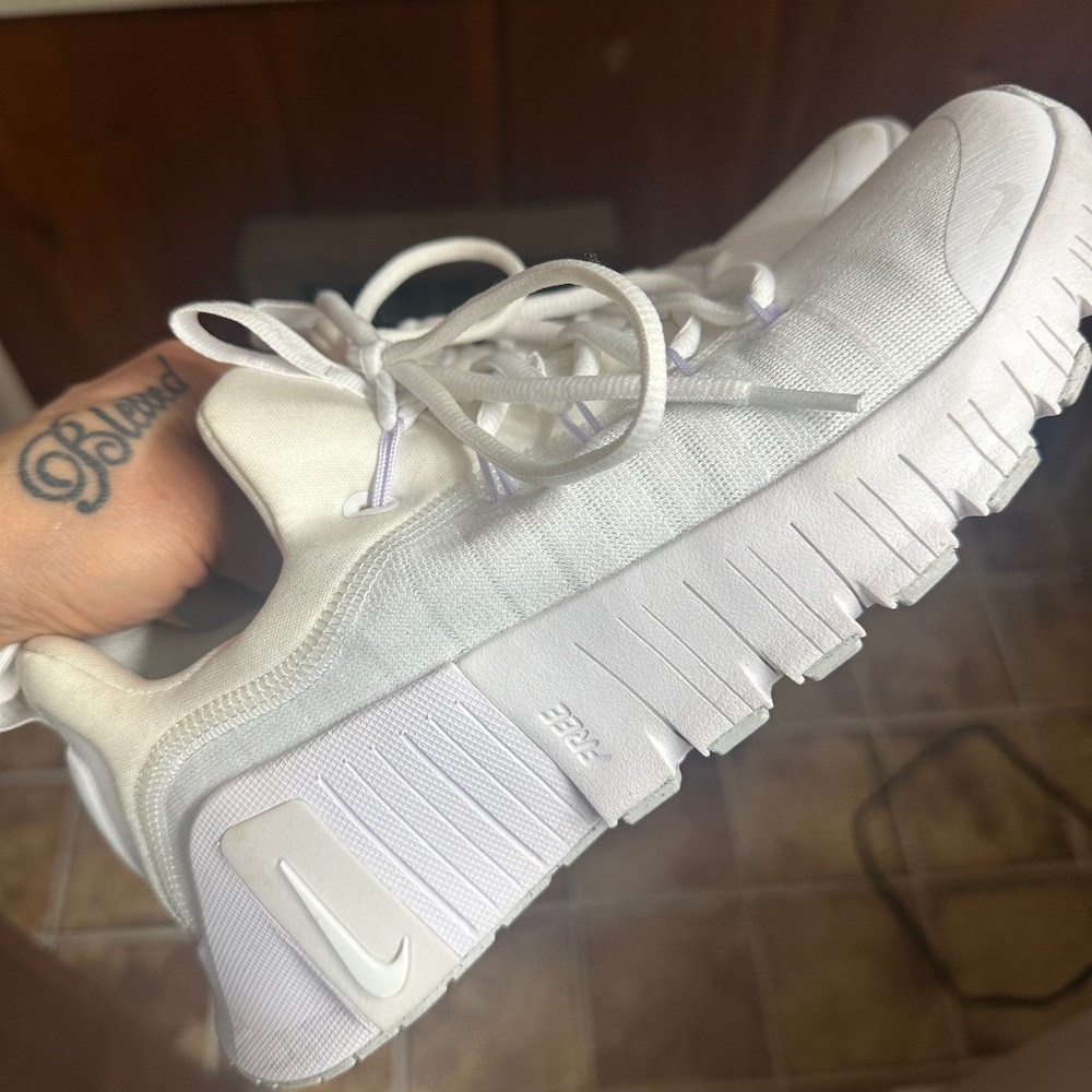 Nike Metcon 6, Platinum Tint, worn once size 8.5